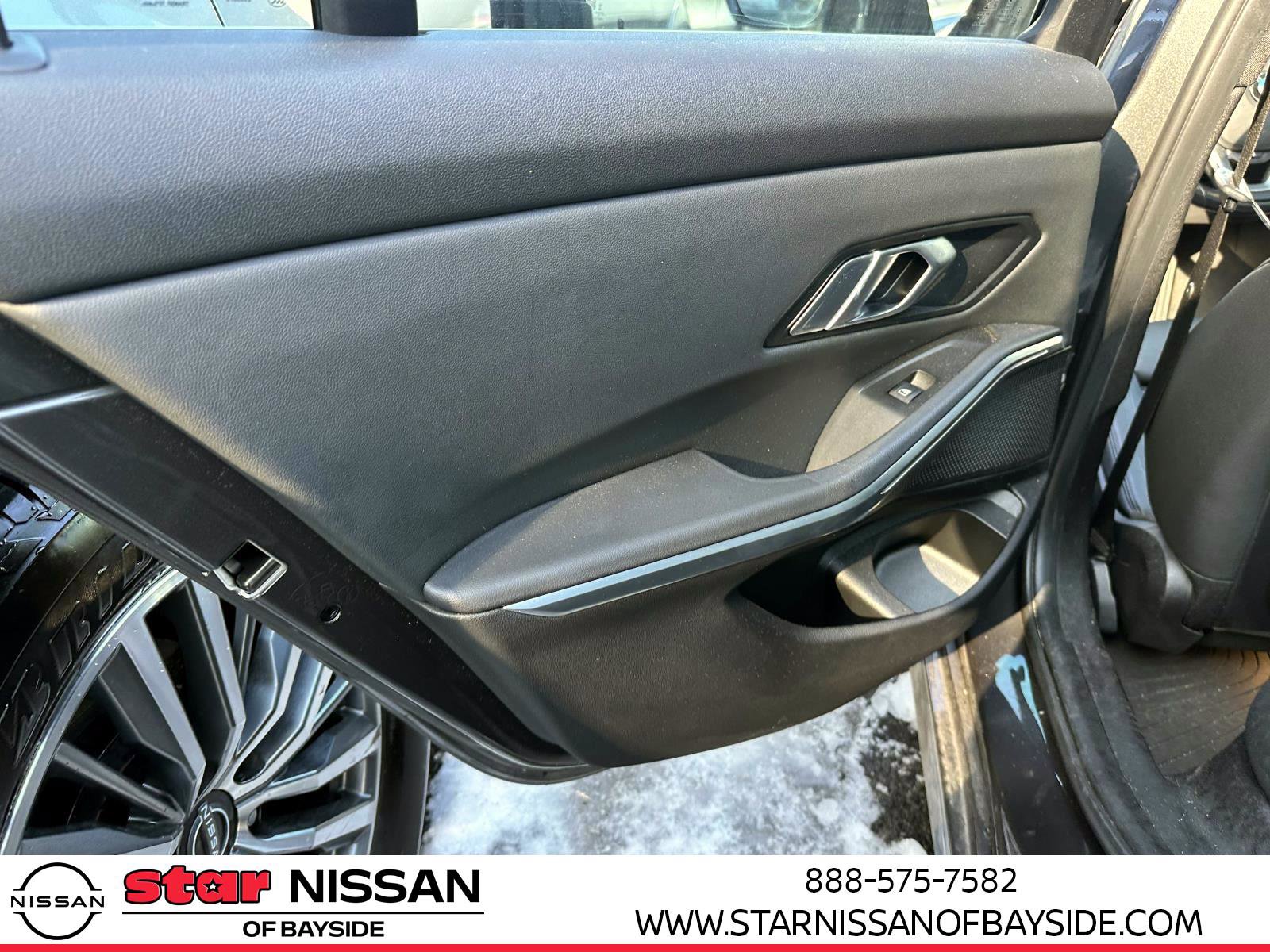 Used 2019 BMW 330i xDrive Sedan w/ Convenience Package image 23