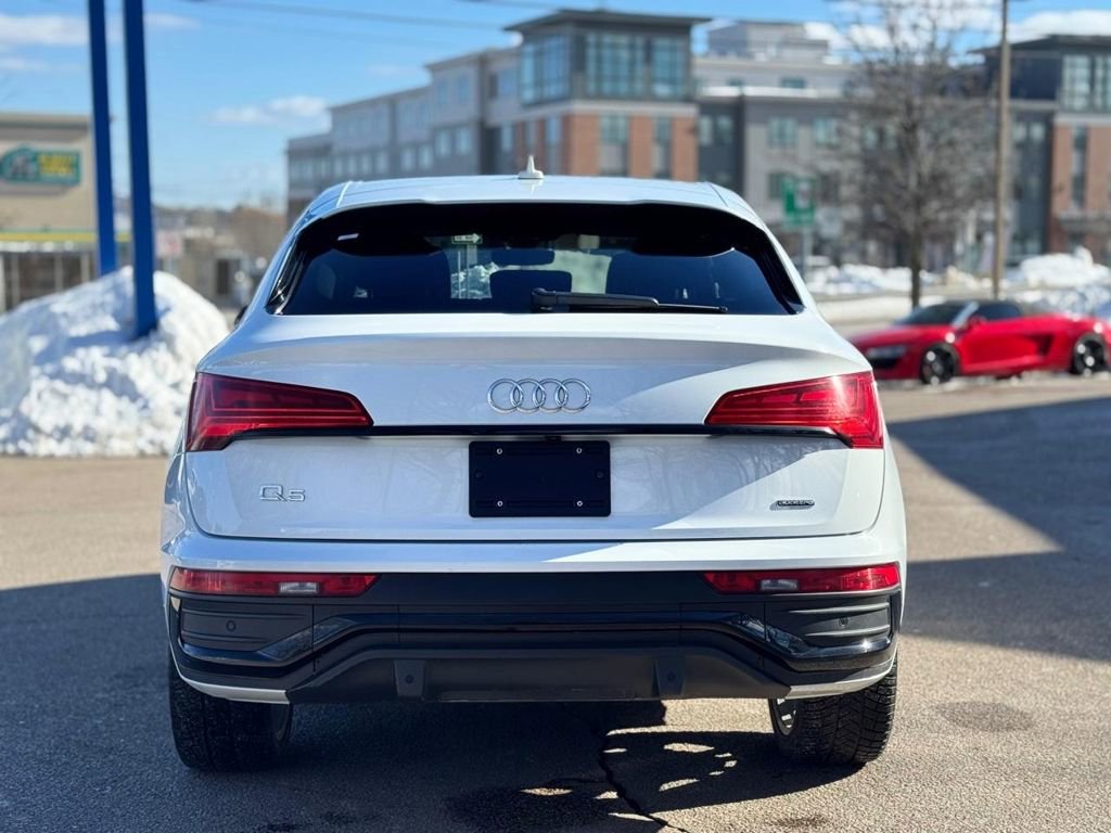 Used 2023 Audi Q5 2.0T Prestige w/ Prestige Package image 5