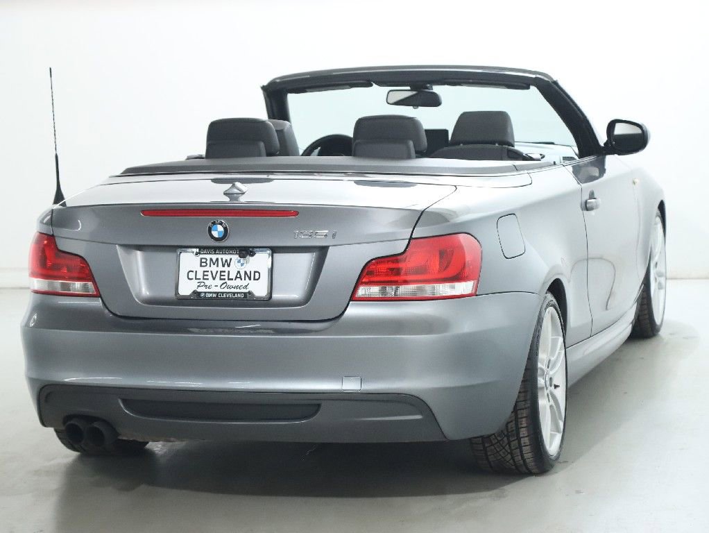 Used 2013 BMW 135i Convertible image 47