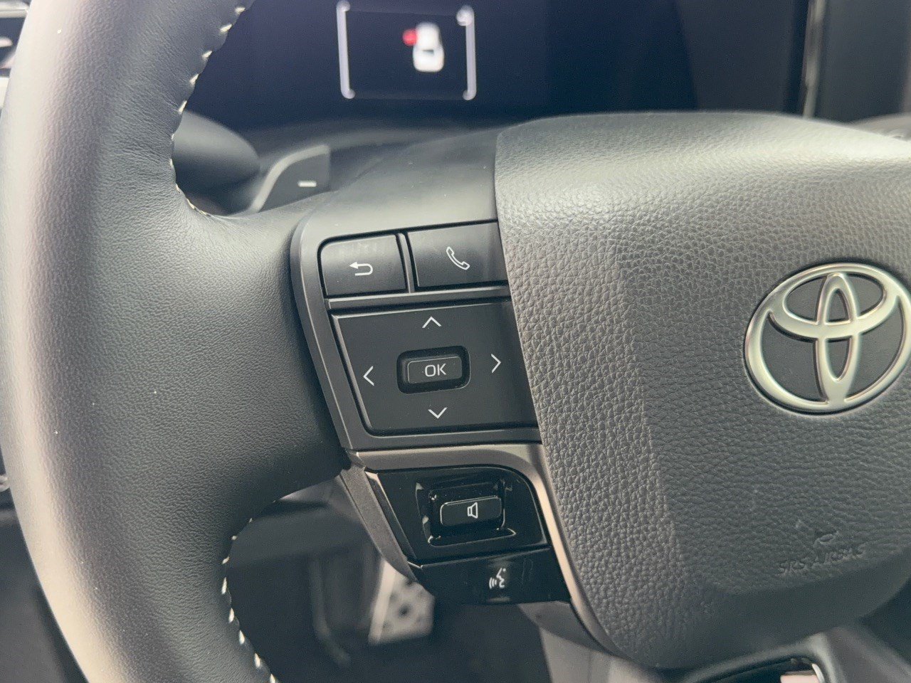 Used 2026 Toyota Camry SE w/ Convenience Package FWD image 18