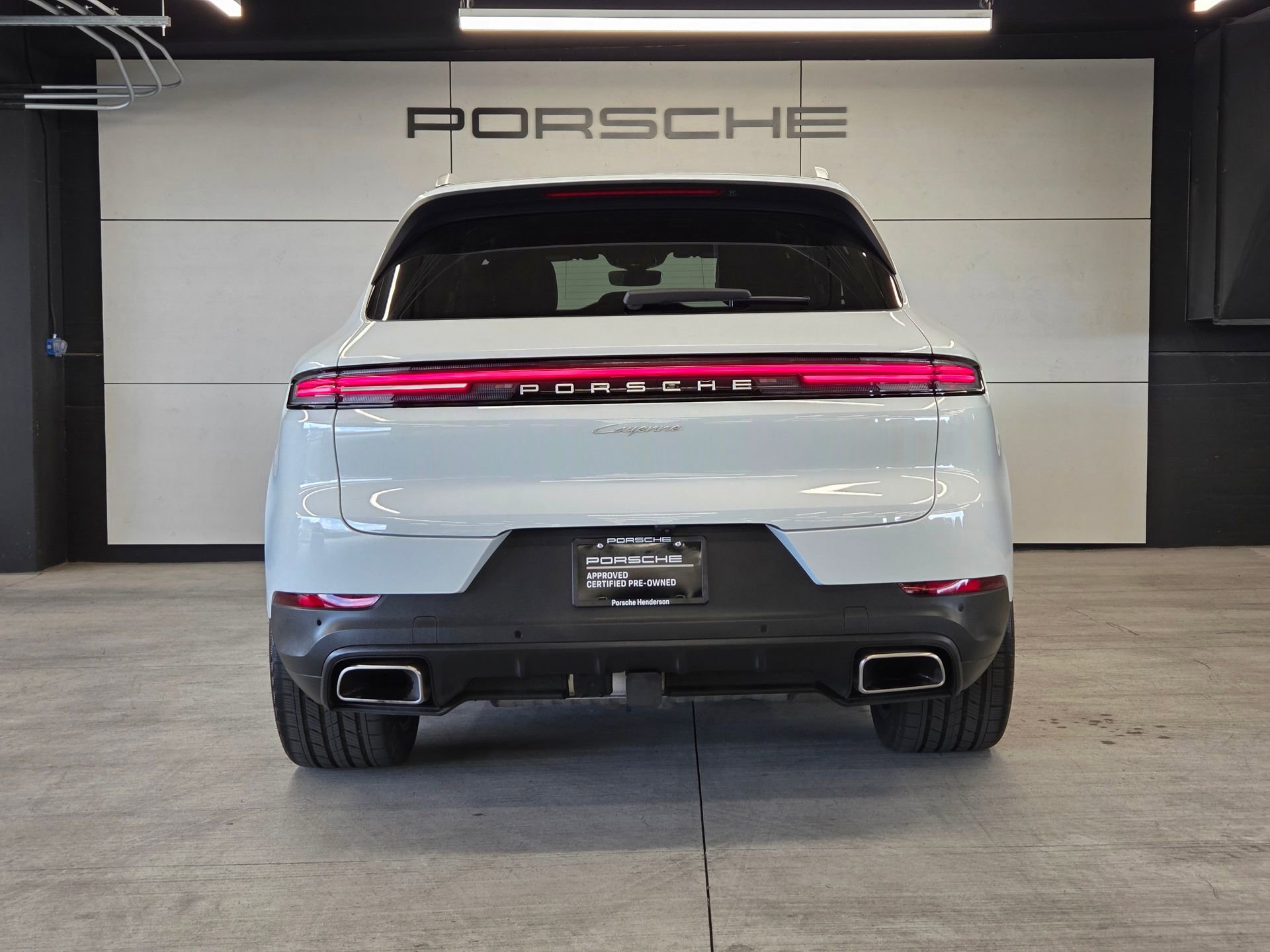 Certified 2024 Porsche Cayenne AWD/4WD image 7