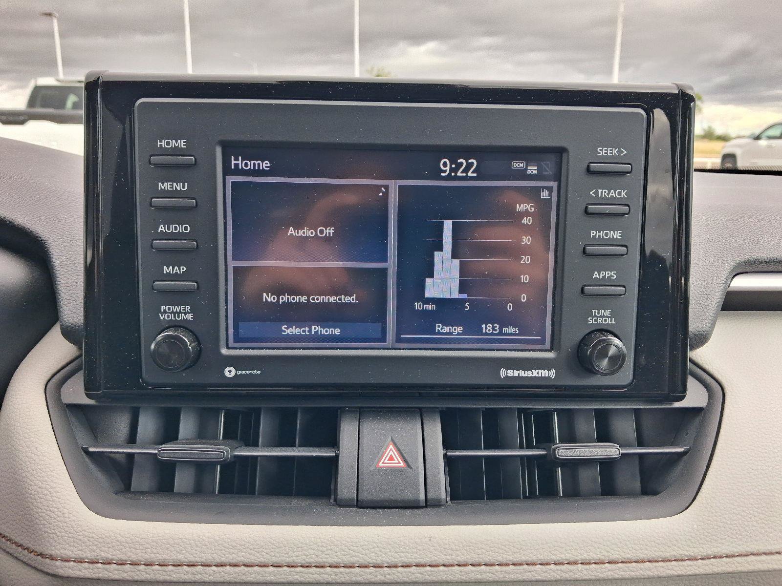 Used 2020 Toyota RAV4 XLE w/ Convenience Package FWD image 32