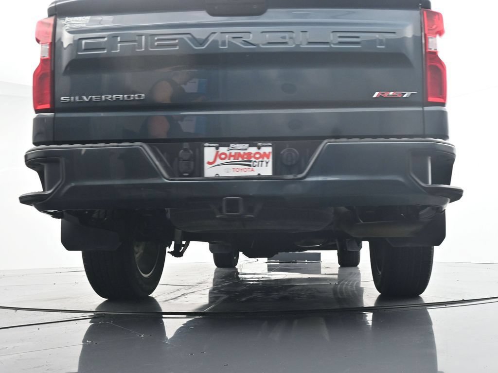 Used 2020 Chevrolet Silverado 1500 RST w/ RST Value Package AWD/4WD image 36