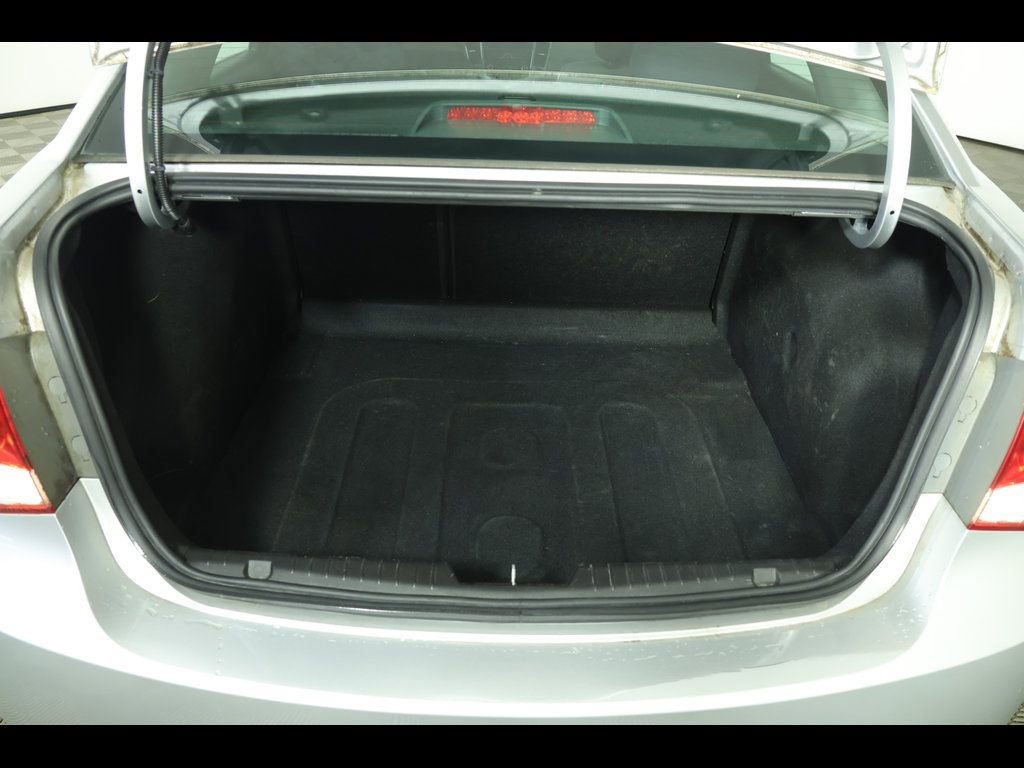Used 2014 Chevrolet Cruze LS FWD image 6