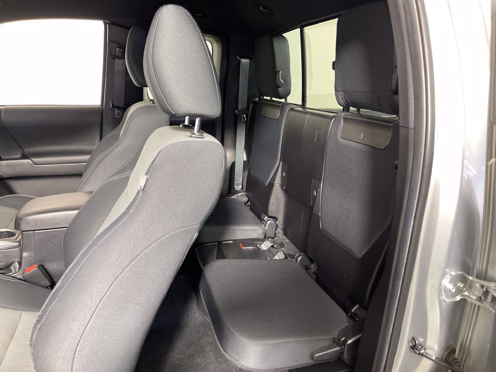 Used 2022 Toyota Tacoma TRD Sport w/ TRD Premium Sport Package RWD image 13