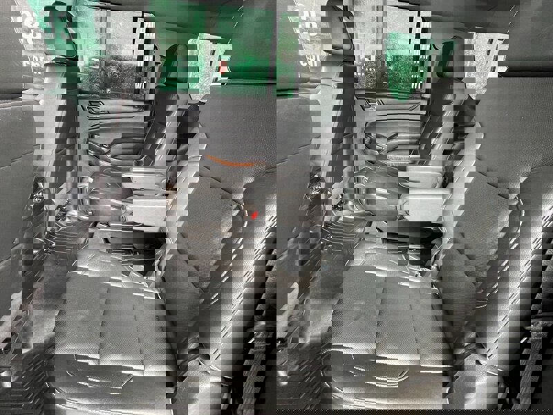 Used 2020 Chevrolet Suburban Premier image 29