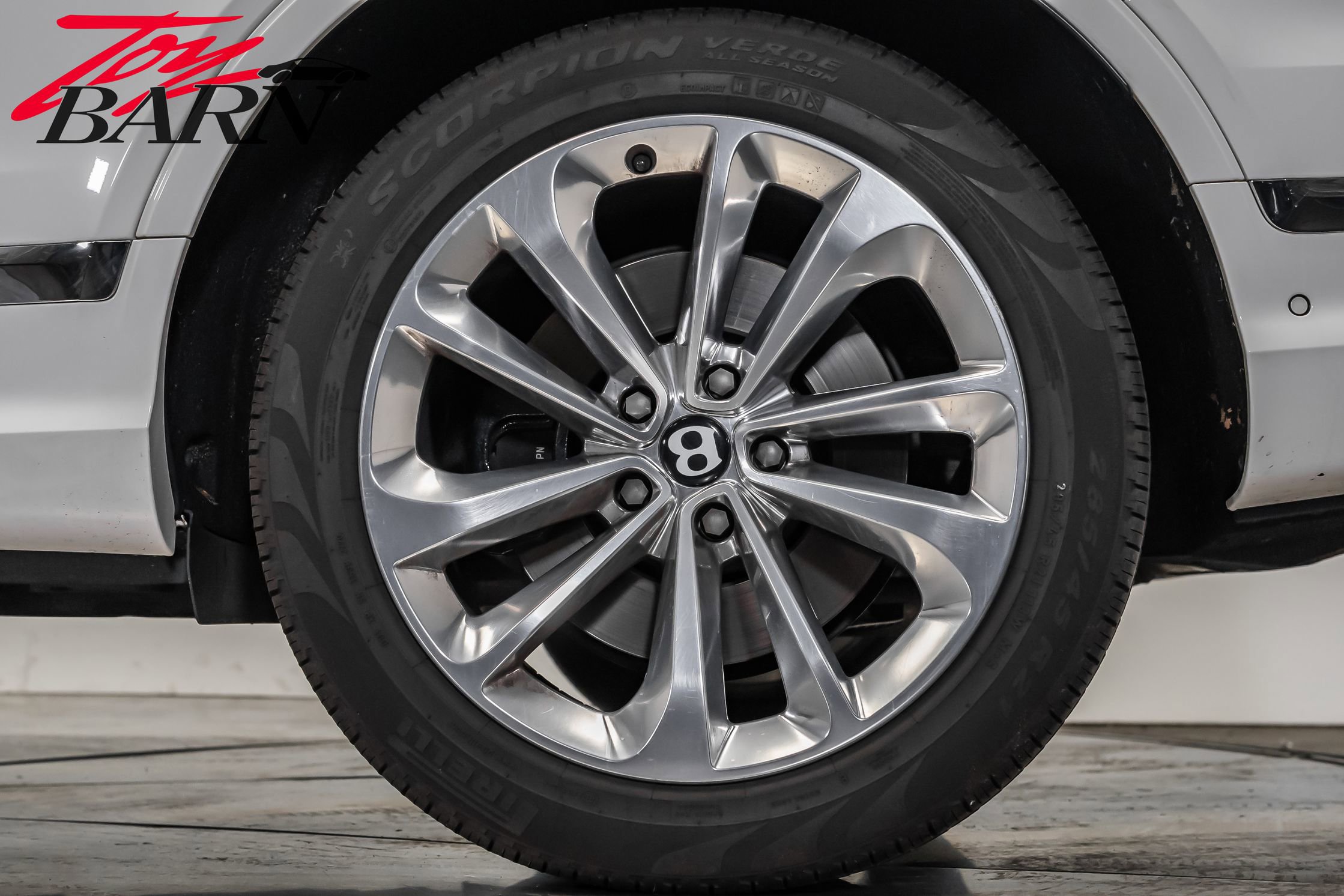 Used 2021 Bentley Bentayga image 18