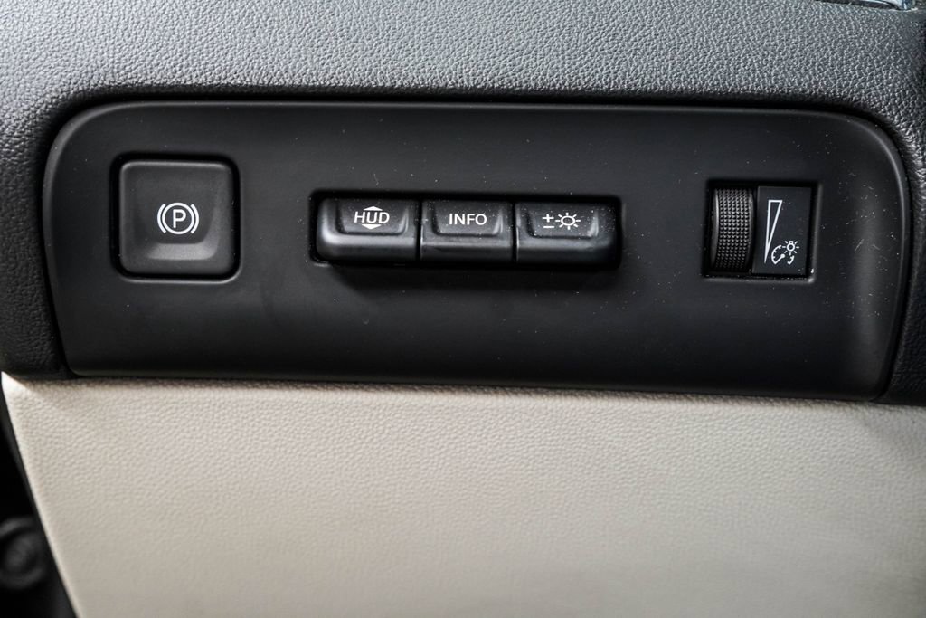 Used 2023 Buick Enclave Avenir w/ Avenir Technology Package AWD/4WD image 44