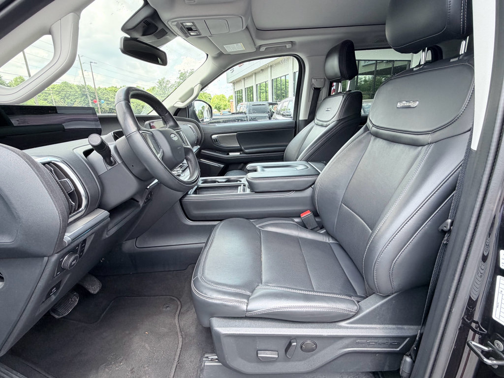 Used 2025 Ford Expedition Platinum AWD/4WD image 21