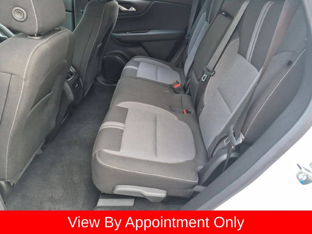 Used 2025 Chevrolet Blazer LT FWD image 27