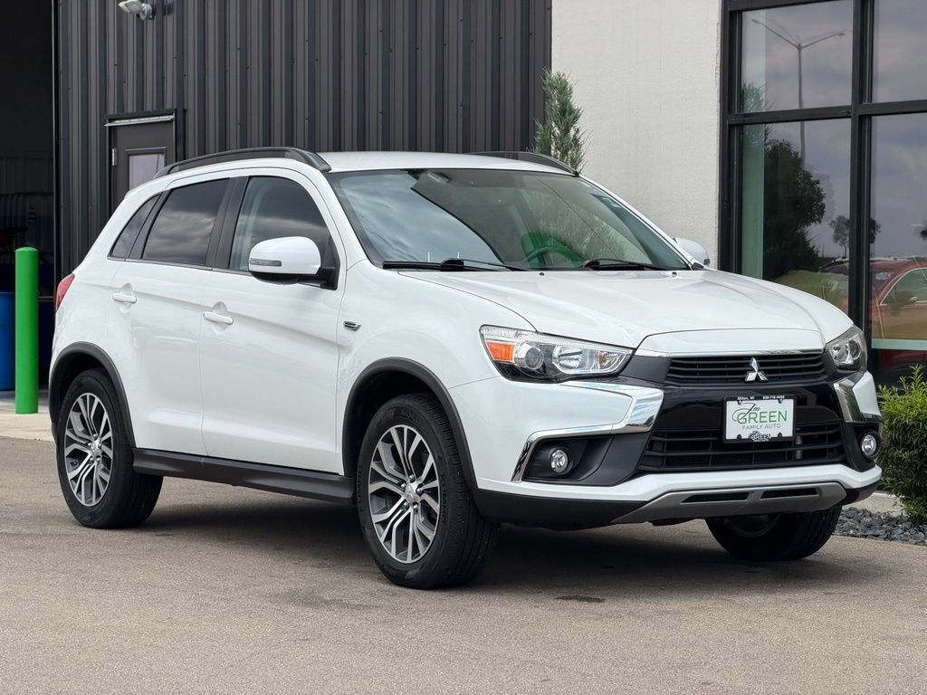 Used 2017 Mitsubishi Outlander Sport SEL AWD/4WD image 4