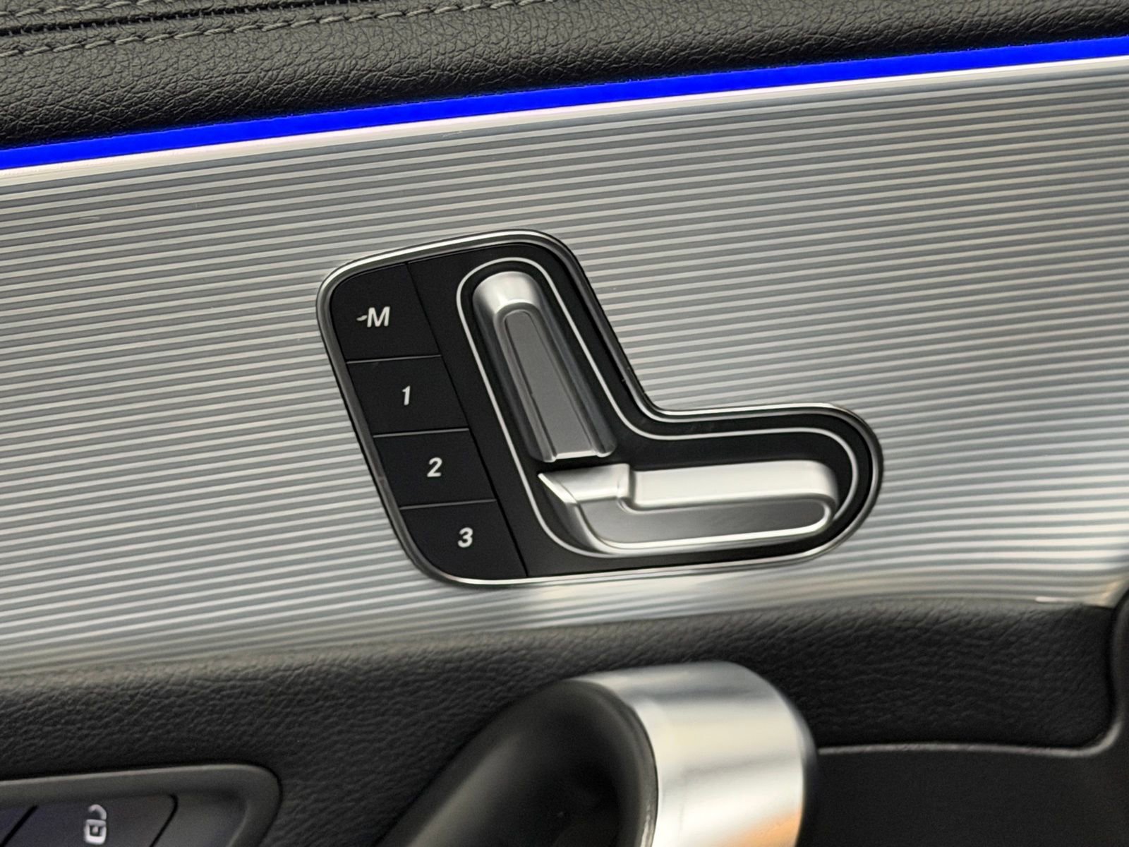 Certified 2023 Mercedes-Benz CLA 250 w/ Premium Package image 20