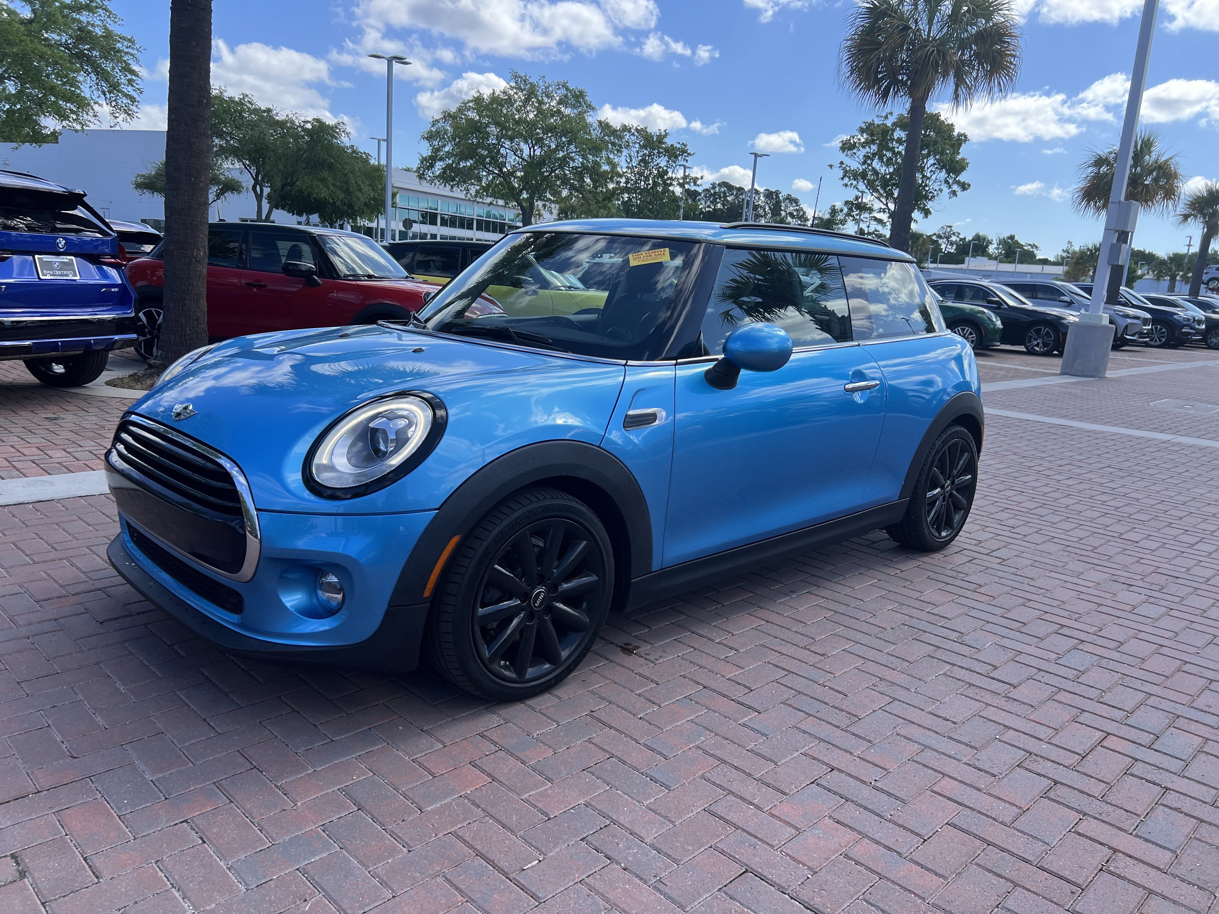 Used 2017 MINI Cooper 2-Door Hardtop FWD image 5