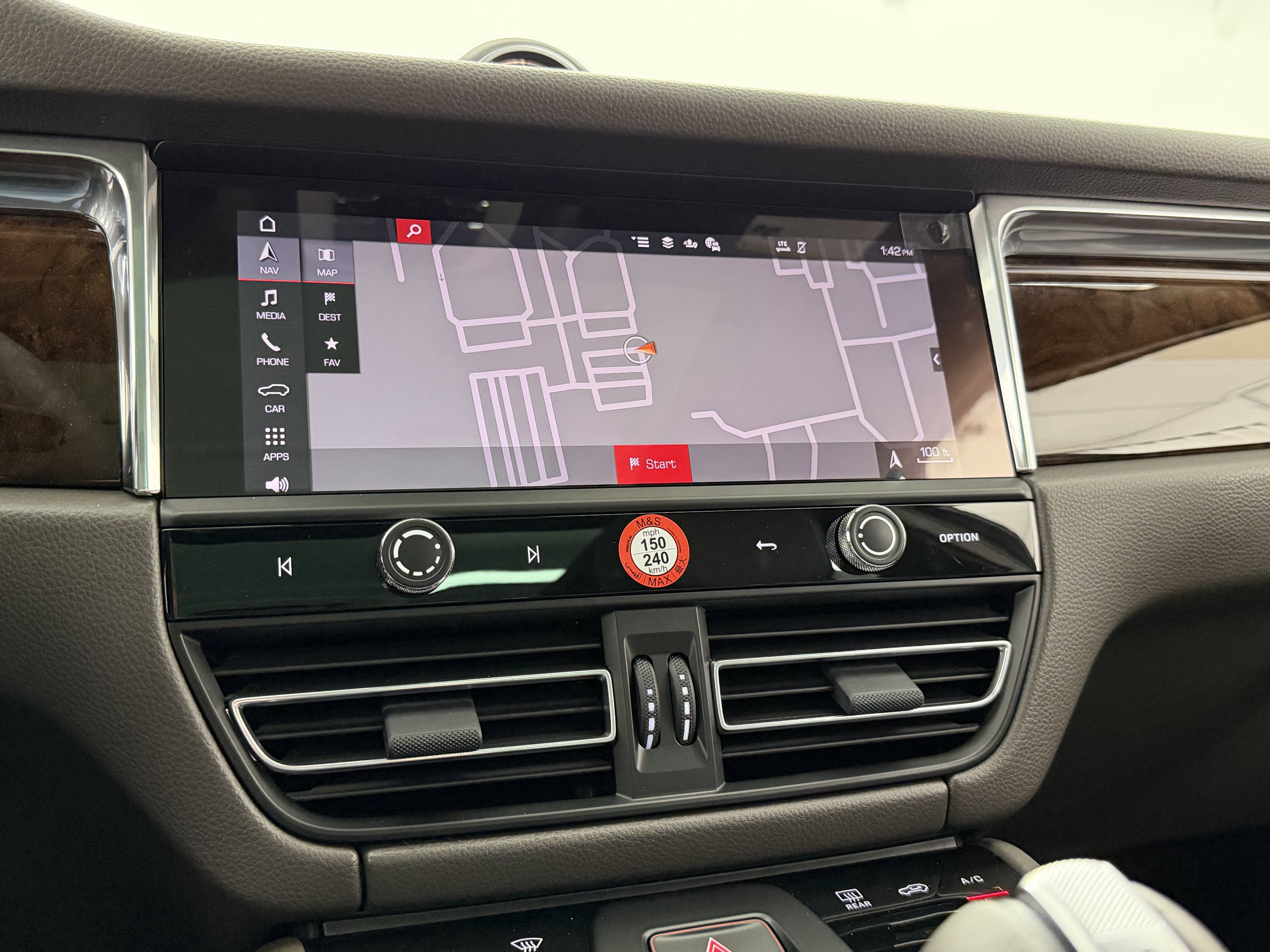 New 2026 Porsche Macan S image 43