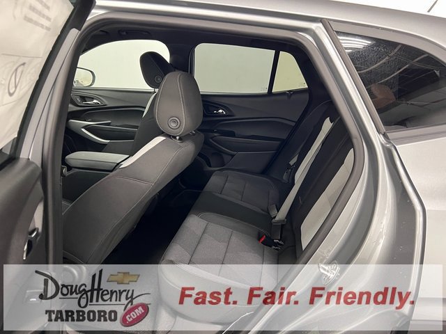 New 2026 Chevrolet Trax RS w/ Sunroof Package image 32