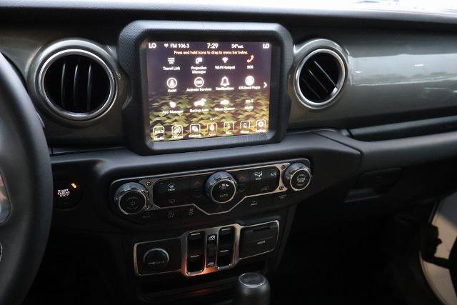 Used 2023 Jeep Wrangler Sahara image 21