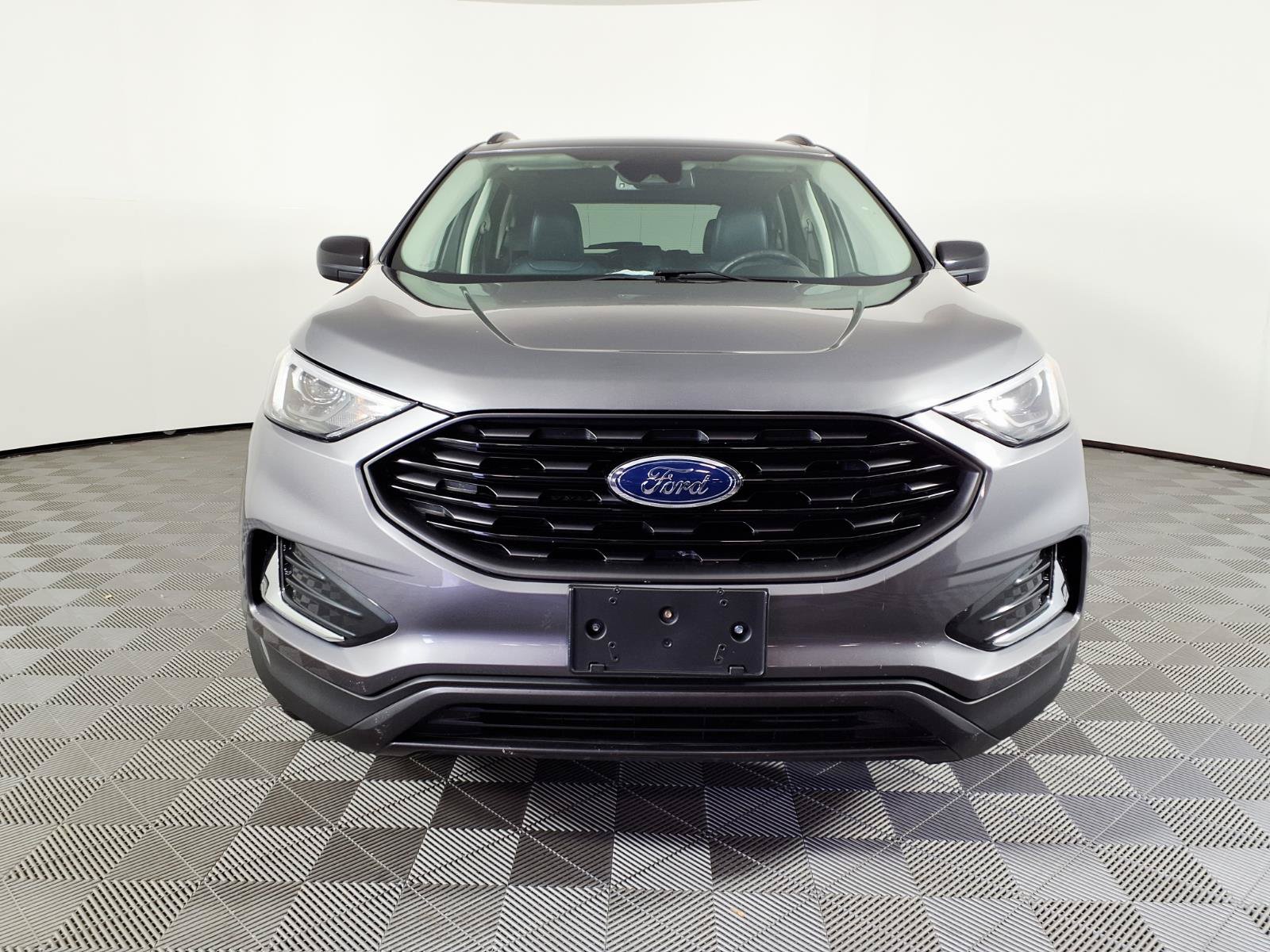 Used 2024 Ford Edge SEL w/ Sport Appearance Package AWD/4WD image 2