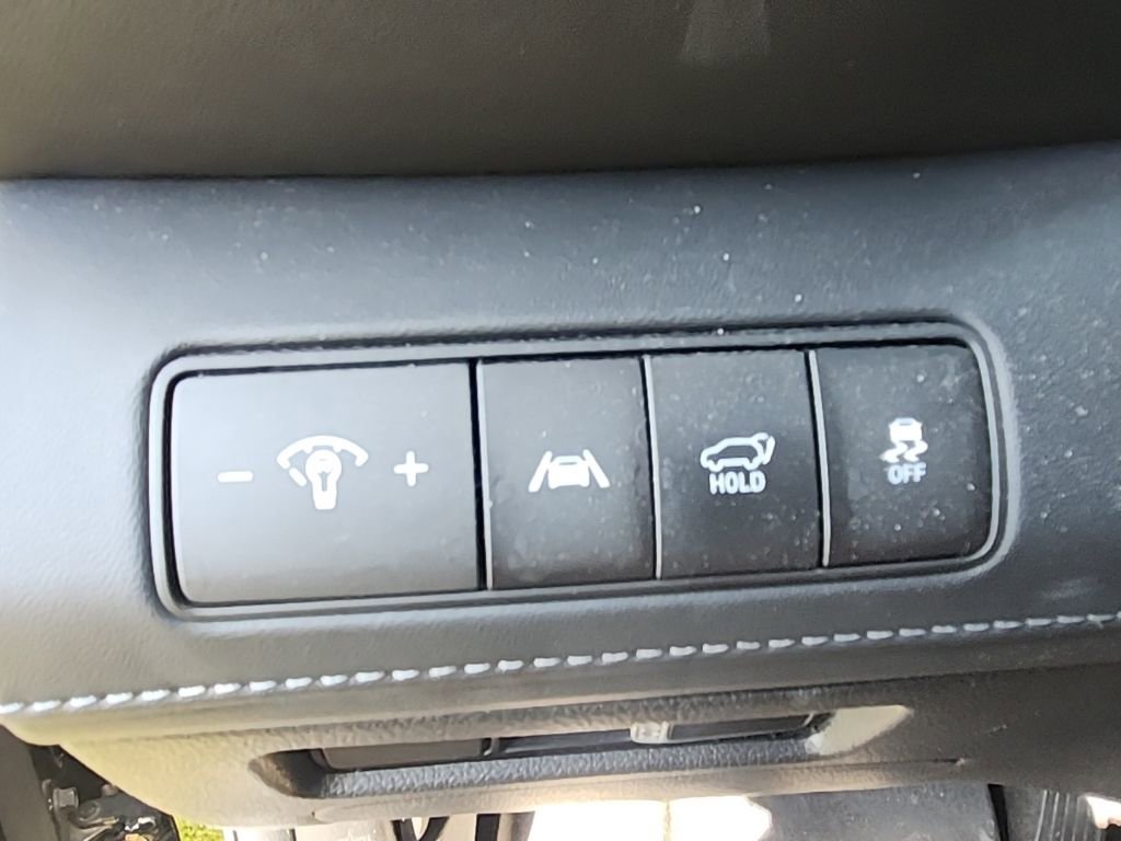 Used 2022 Hyundai Santa Fe SEL w/ Convenience + Premium Package FWD image 17
