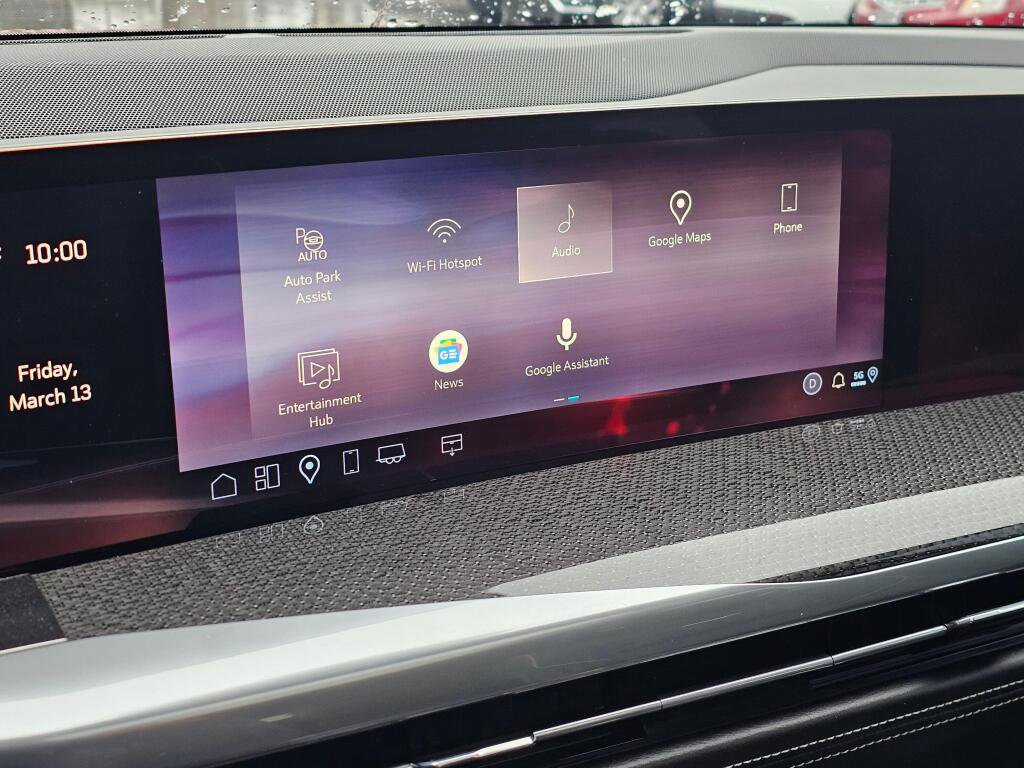 Used 2025 Cadillac Escalade V image 35