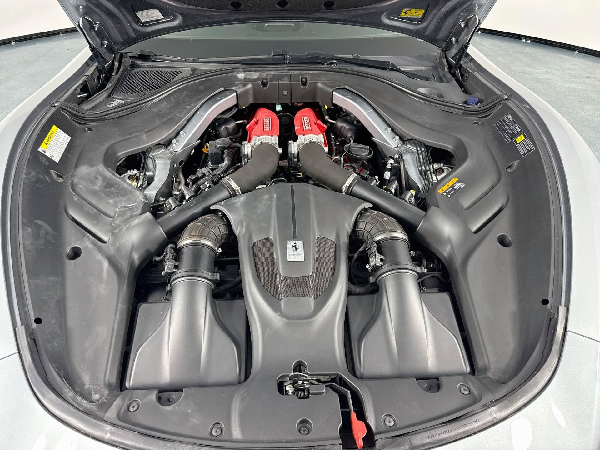 Used 2021 Ferrari Roma RWD image 30