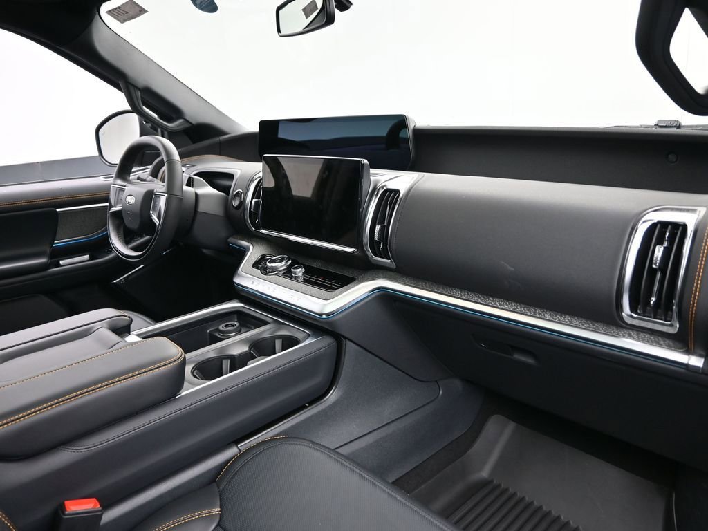 New 2025 Ford Expedition Tremor image 36