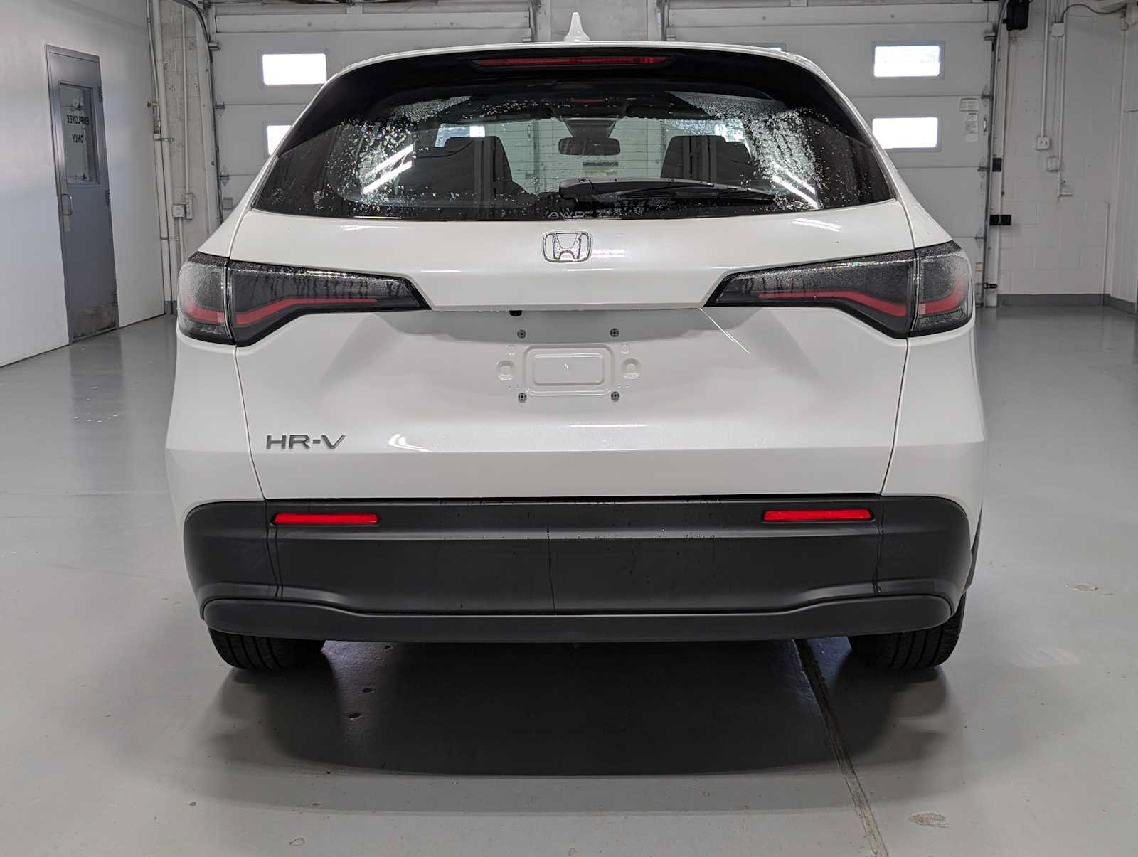 Certified 2024 Honda HR-V LX image 9
