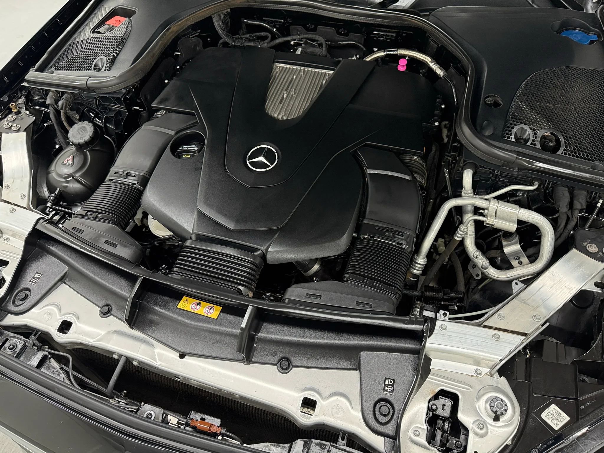 Used 2020 Mercedes-Benz E 450 4MATIC Wagon image 51