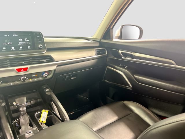 Used 2021 Kia Telluride S FWD image 24