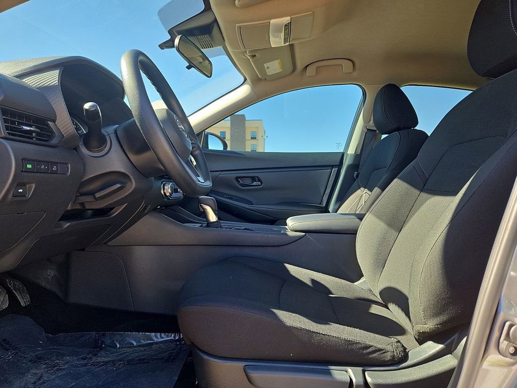Used 2025 Nissan Sentra S image 21