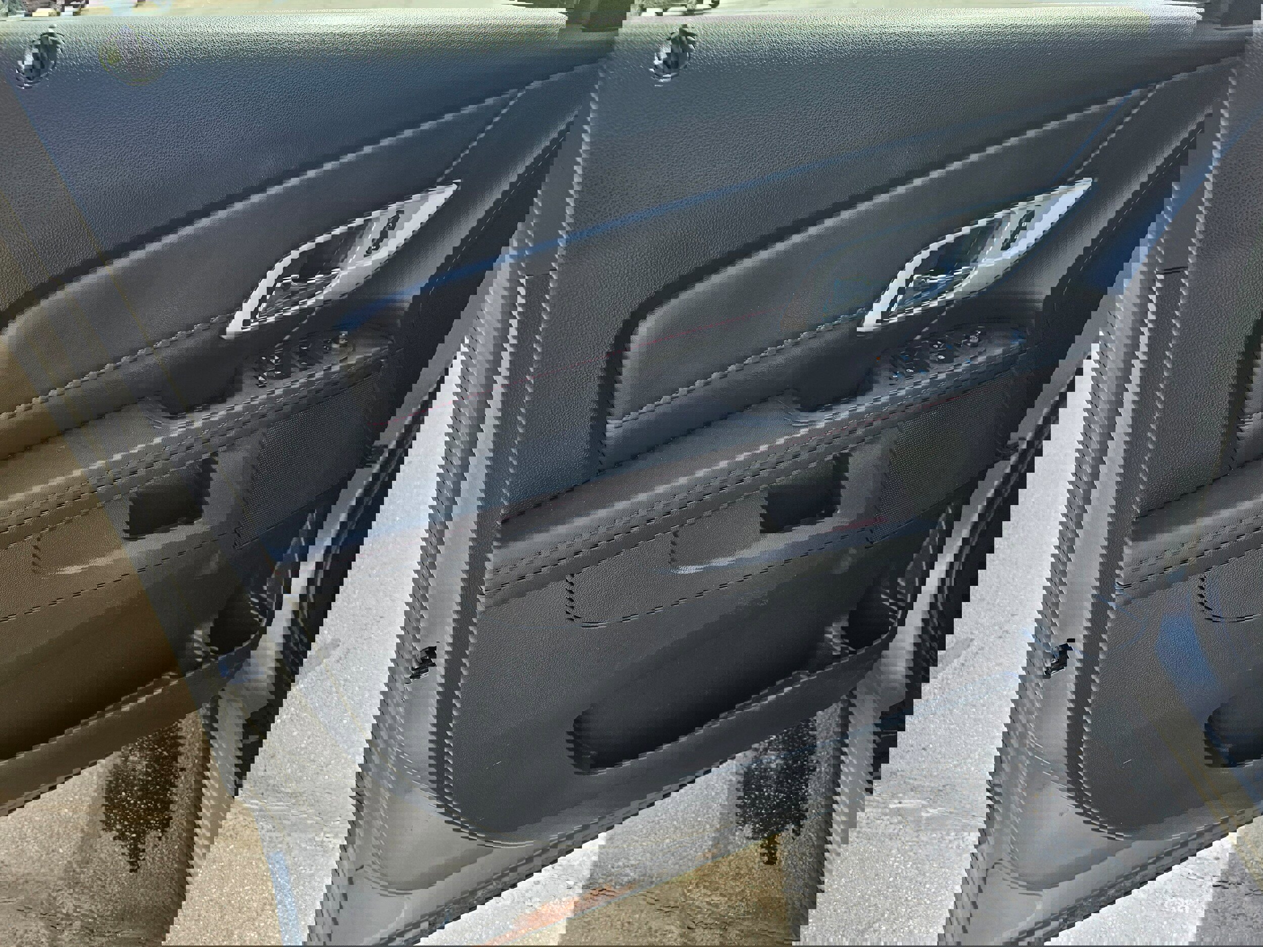 Used 2012 GMC Terrain SLE image 9