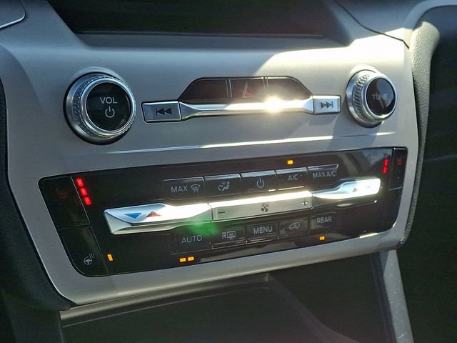 Used 2023 Ford Explorer XLT w/ Equipment Group 202A image 19