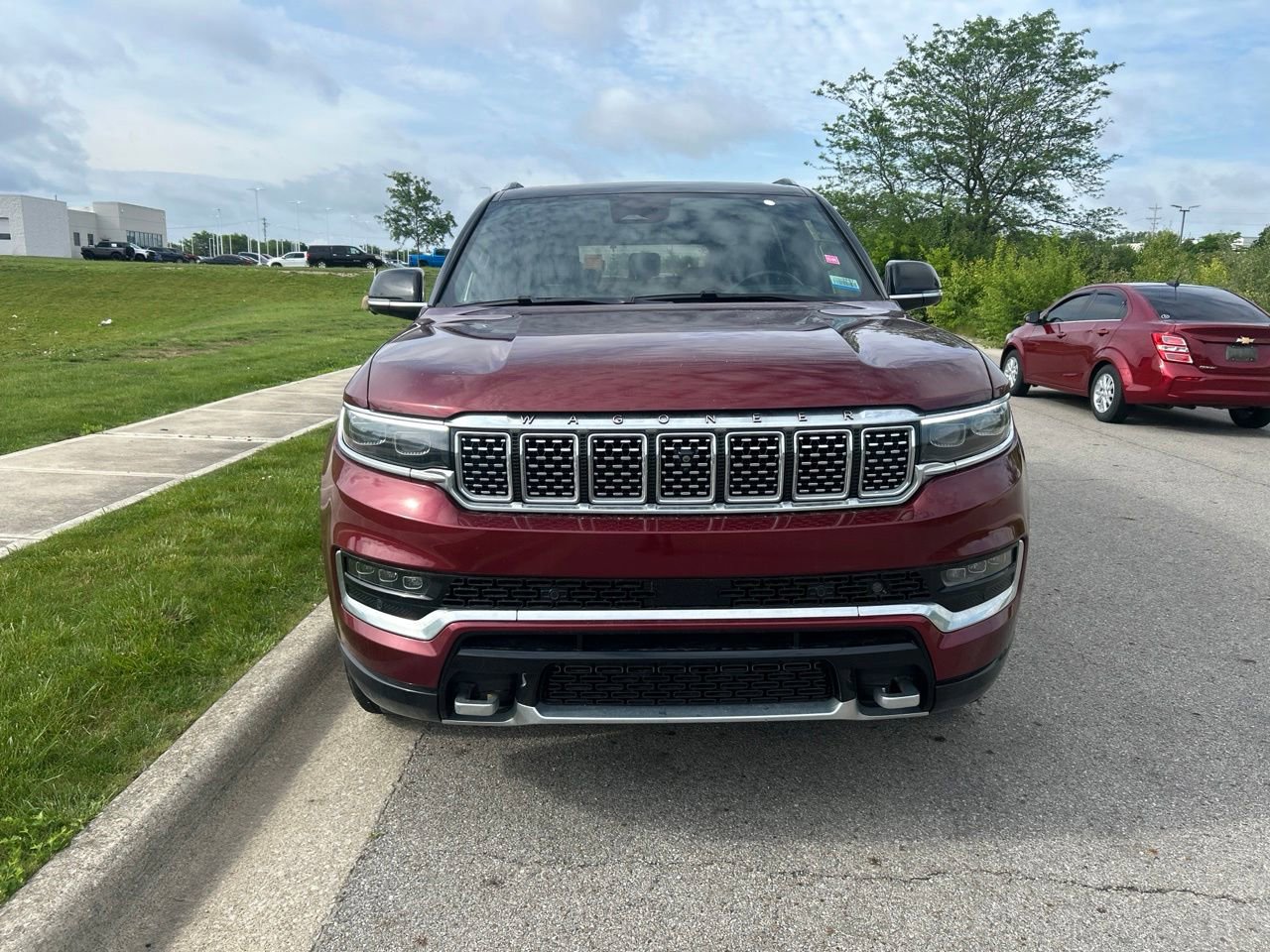 Used 2024 Jeep Grand Wagoneer Series III w/ Rear-Seat Entertainment Group AWD/4WD image 8