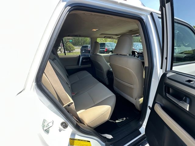 Used 2019 Toyota 4Runner SR5 Premium w/ Convenience Package AWD/4WD image 17