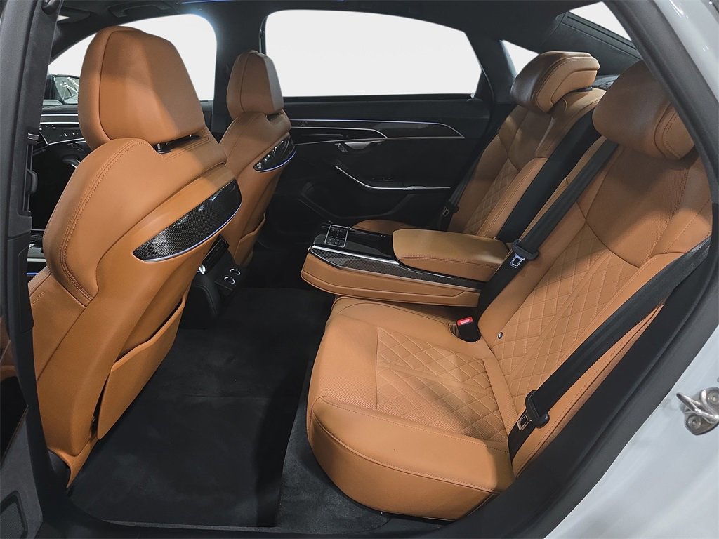 Used 2024 Audi S8 image 12