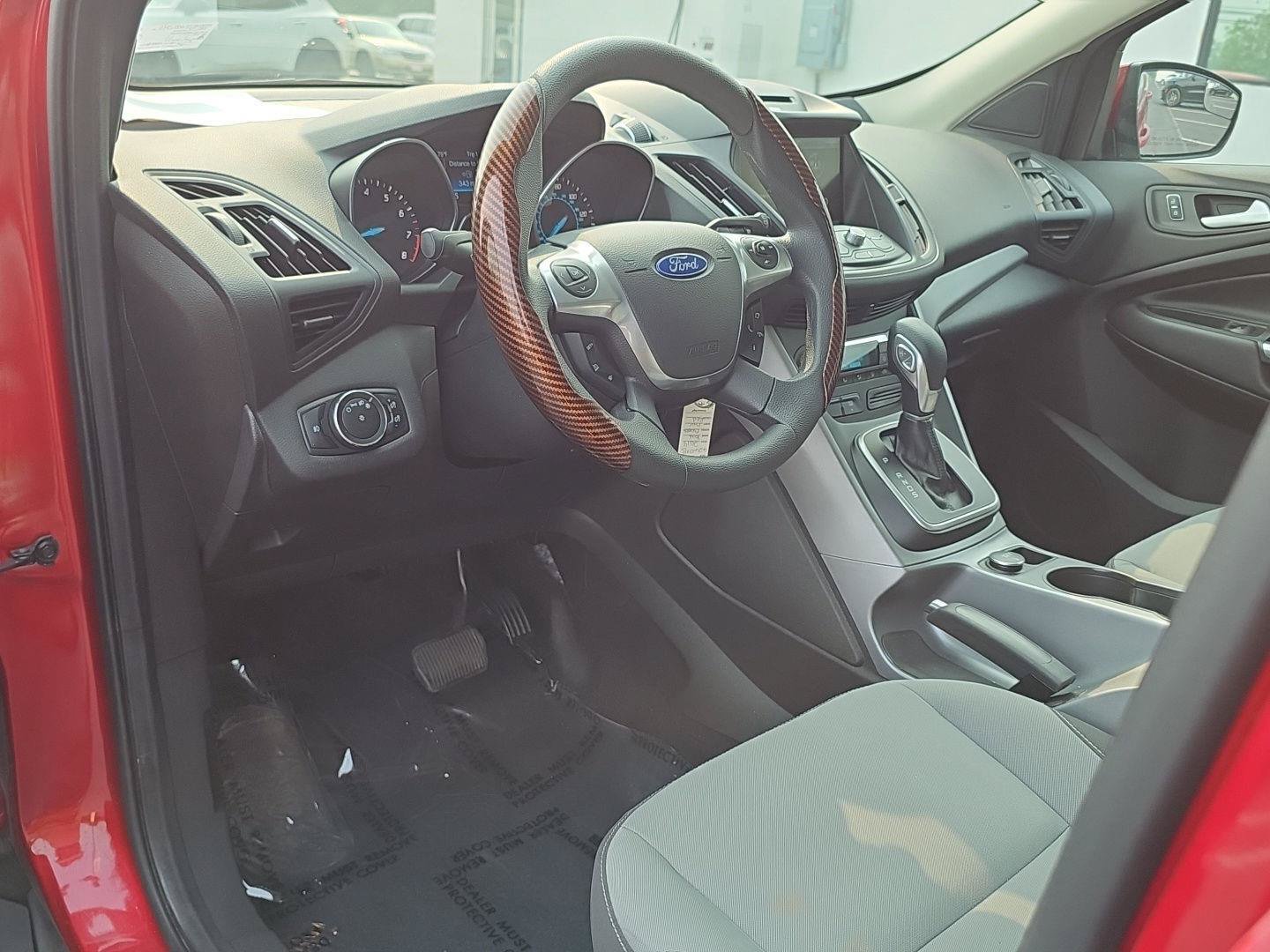 Used 2014 Ford Escape SE w/ Equipment Group 201A FWD image 13