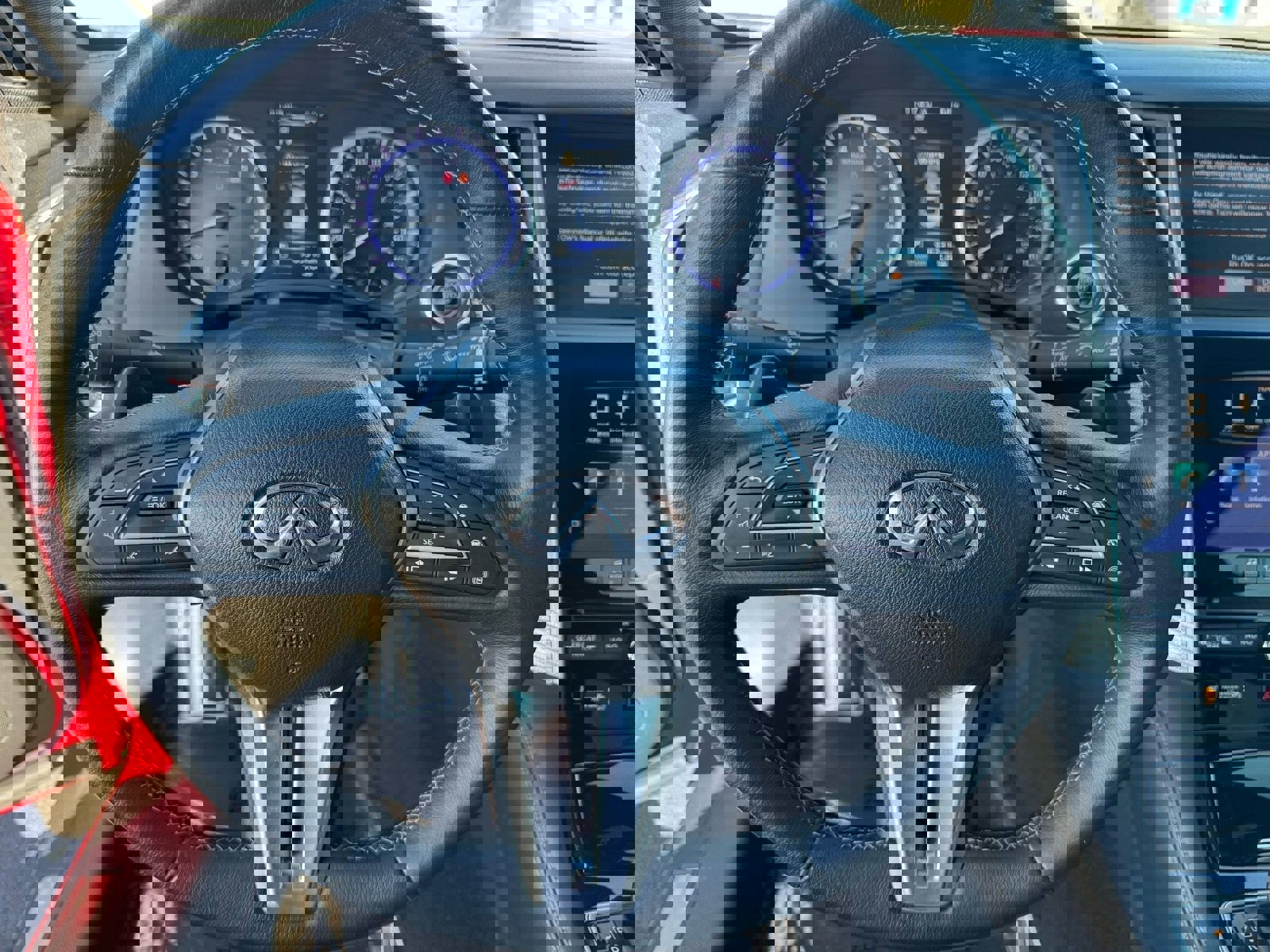 Used 2017 INFINITI Q60 Red Sport 400 image 21