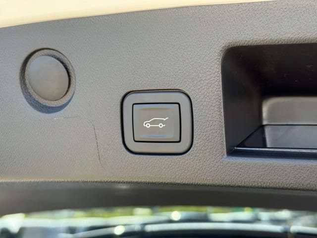Used 2026 Chevrolet Equinox LT w/ Convenience Package II AWD/4WD image 10
