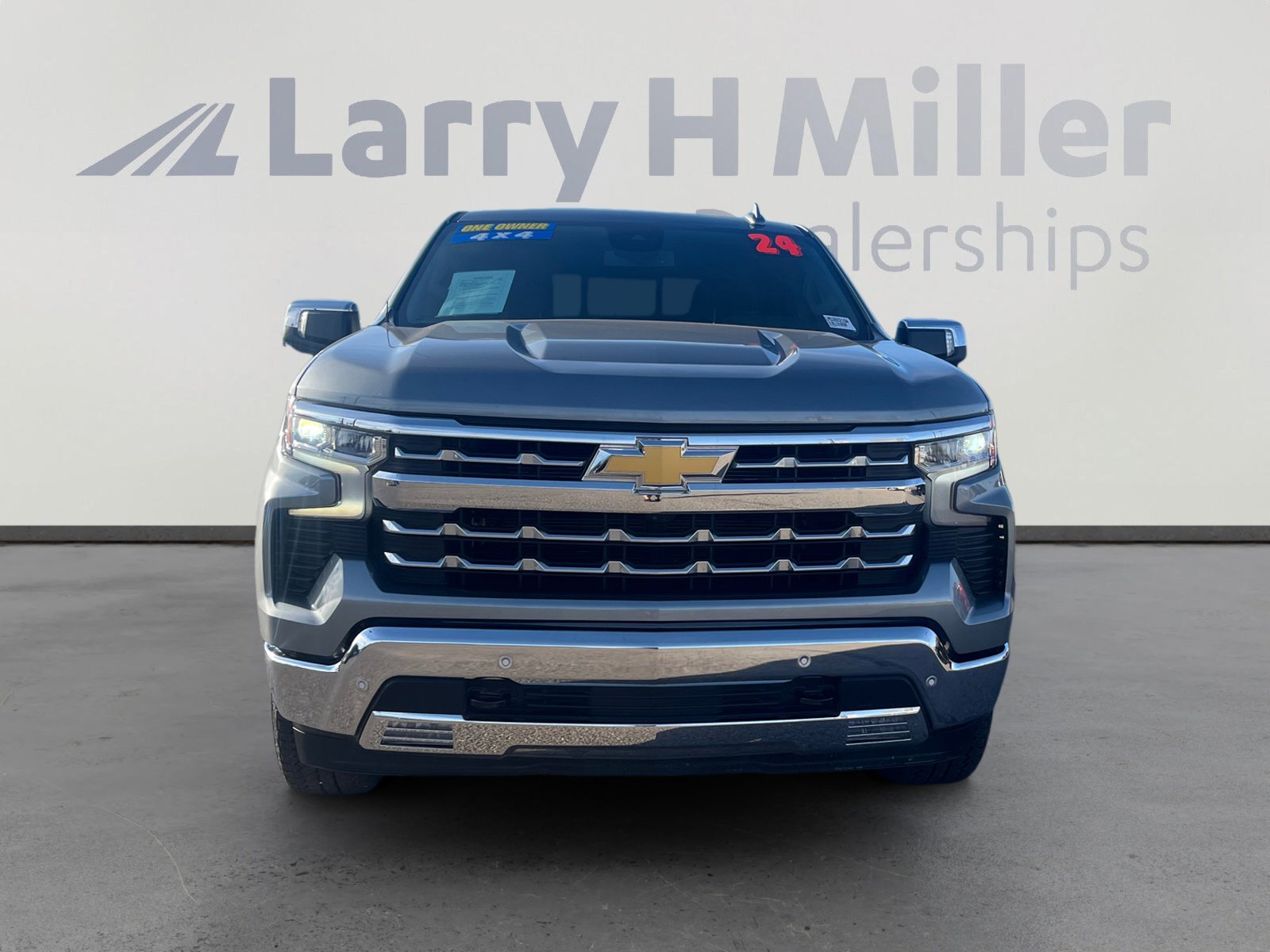 Used 2024 Chevrolet Silverado 1500 LTZ image 8