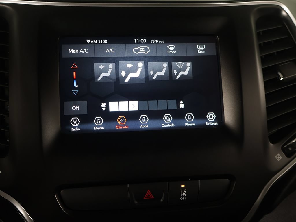 Used 2021 Jeep Cherokee Latitude FWD image 38