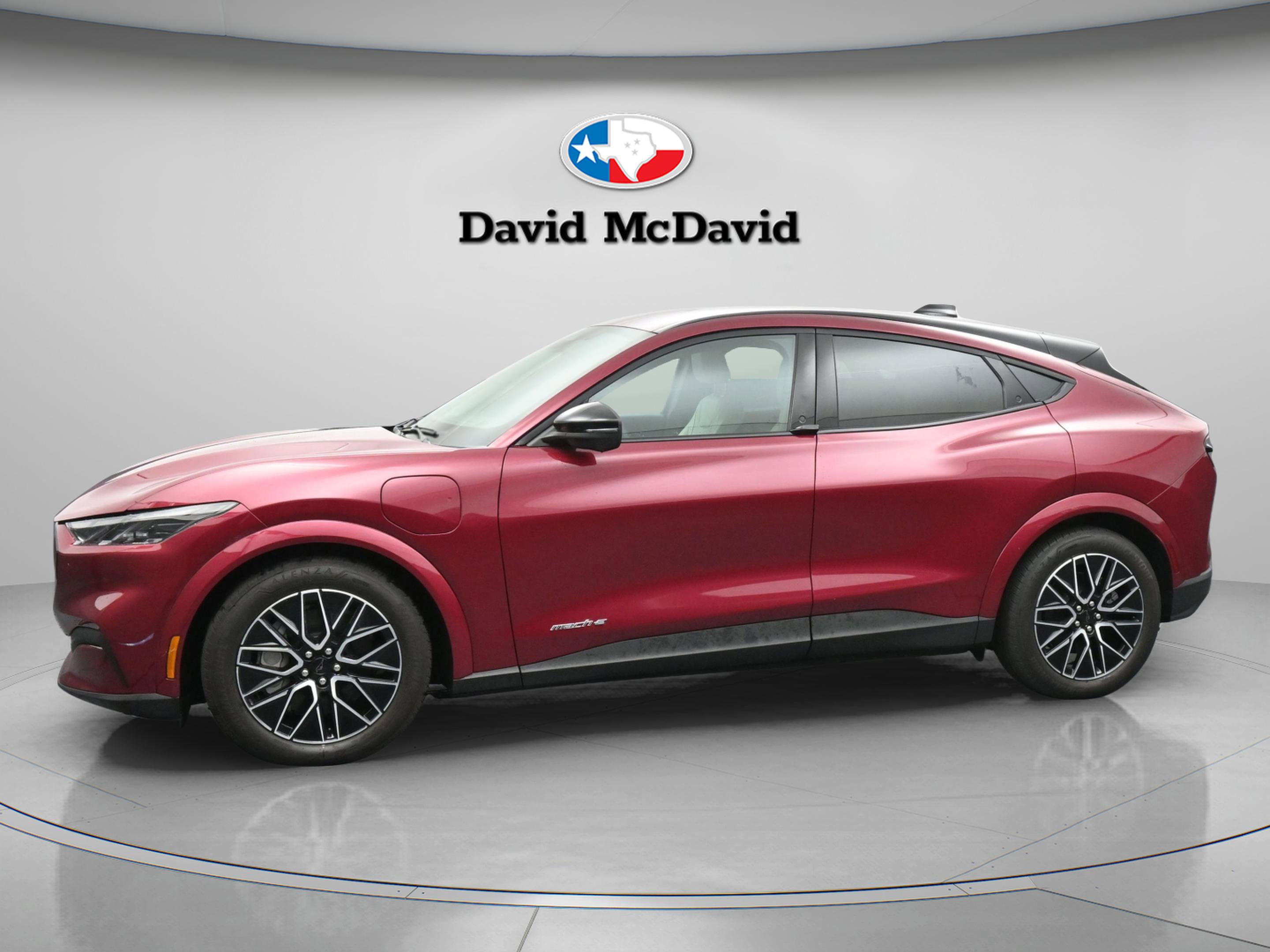 Used 2025 Ford Mustang Mach-E Premium RWD image 5