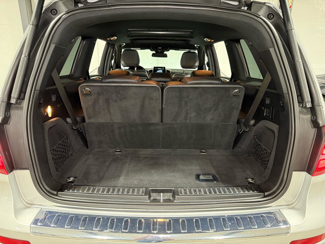 Used 2019 Mercedes-Benz GLS 450 4MATIC w/ Premium 1 Package image 41