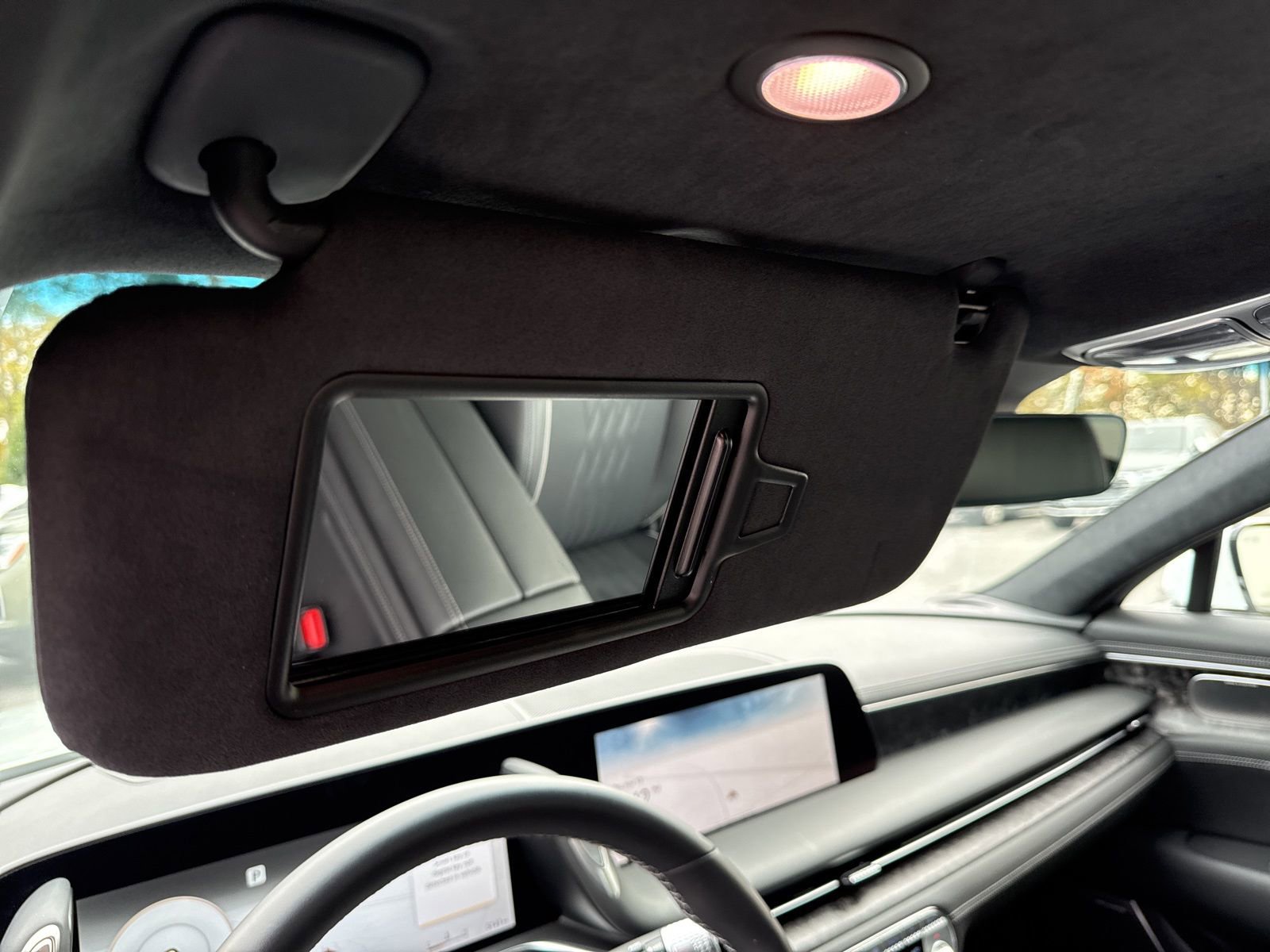 Used 2025 Genesis G90 3.5T image 32