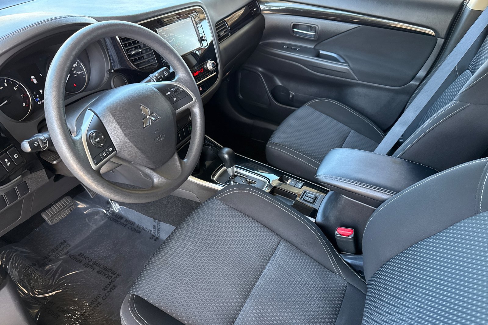 Used 2020 Mitsubishi Outlander ES FWD image 5