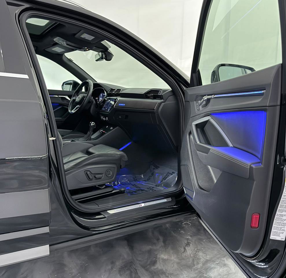 Used 2020 Audi Q3 2.0T Prestige w/ Prestige Package image 25