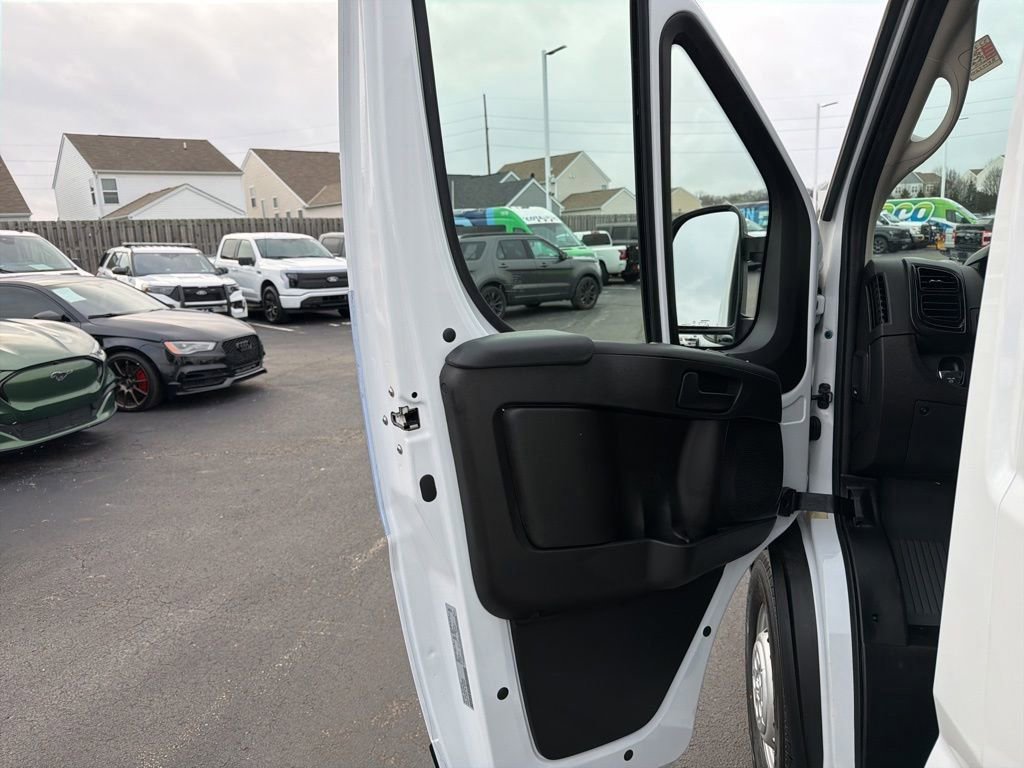 Used 2024 RAM ProMaster 2500 image 12