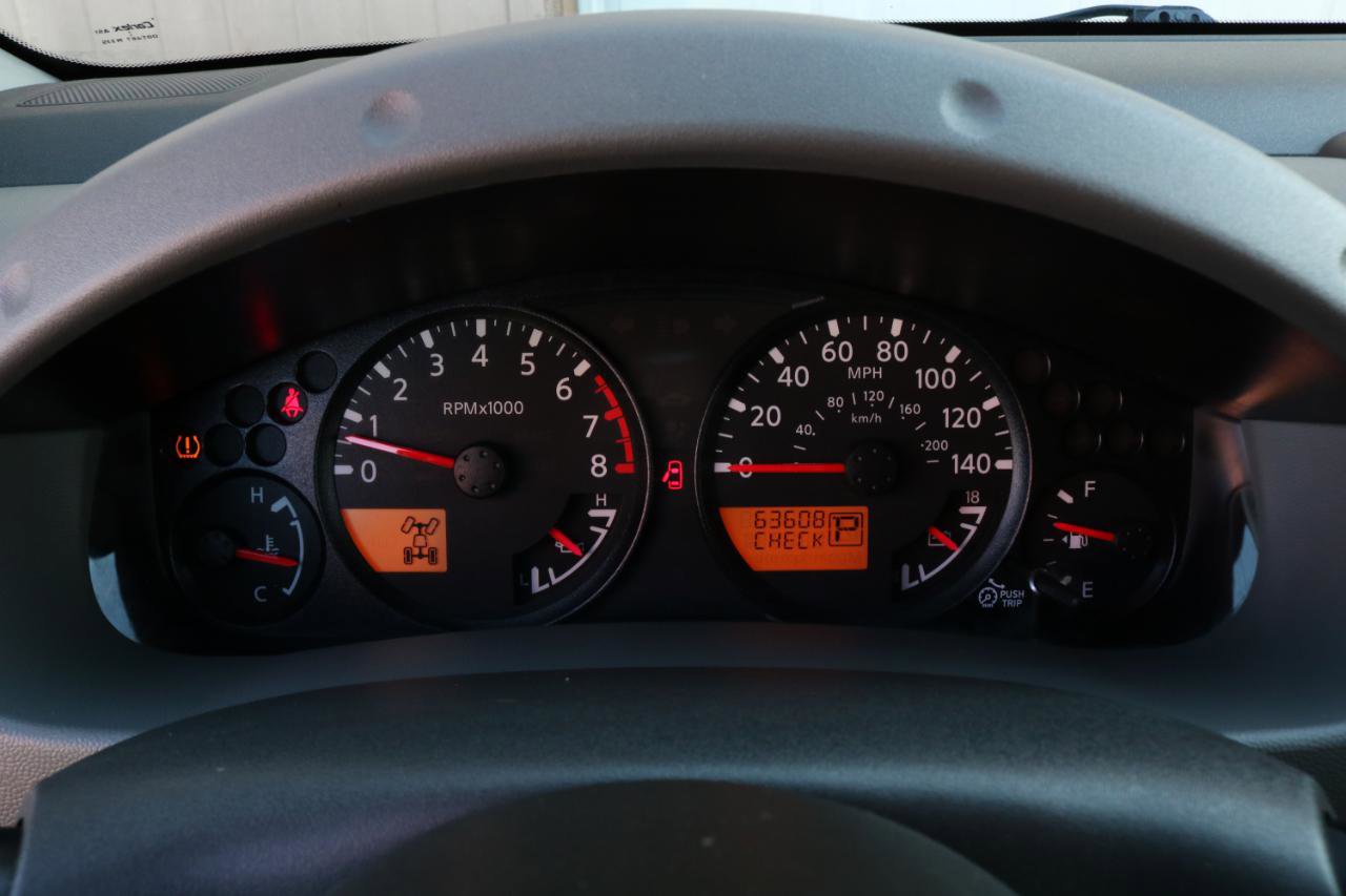 Used 2011 Nissan Xterra S AWD/4WD image 21
