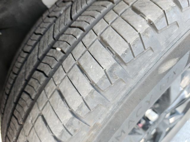 Used 2024 Jeep Grand Cherokee L Laredo image 26