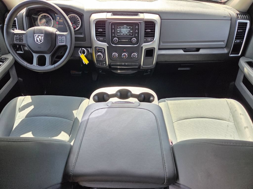 Used 2019 RAM 1500 Classic SLT AWD/4WD image 17