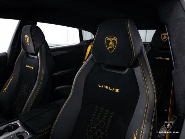 Used 2024 Lamborghini Urus Performante image 44
