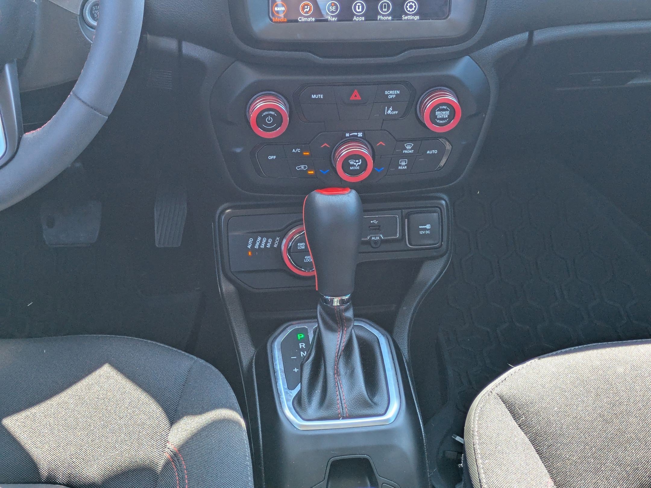 Used 2023 Jeep Renegade Trailhawk image 18